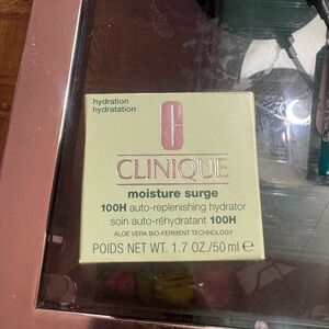 Clinique Moisture Surge Hydrator 50mL